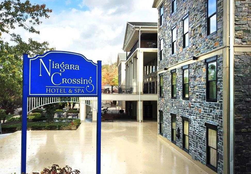 Lewiston Hotel | Niagara Crossing Hotel and Spa