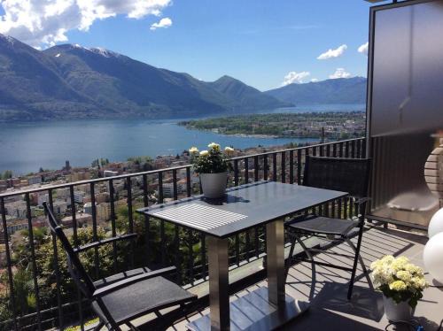 Minusio Apartment | Nibbio by Fewotessin