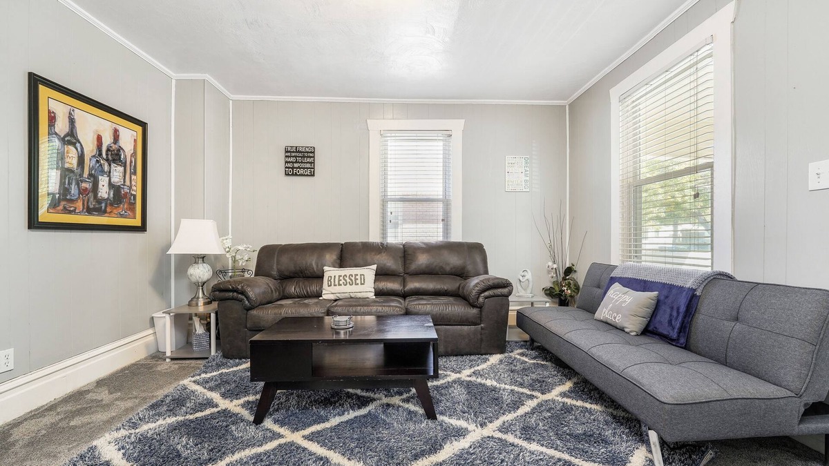Sugar House House | Nibley Park Sugarhouse Bungalow