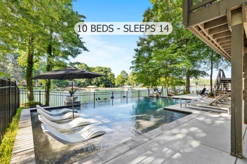 Westport House | Niblick on Norman w/Heated Pool & Optional Boat Rental