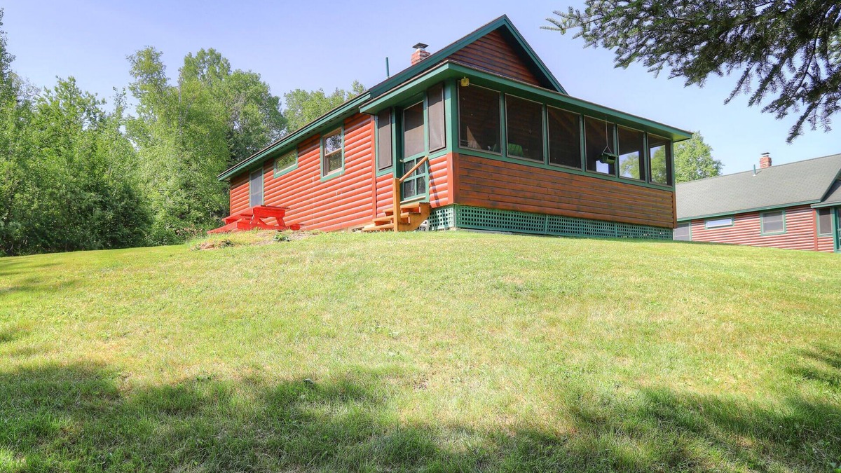 Rangeley Plantation House | Niboban Cabin 4 - Cute and cozy new cabin at Niboban!