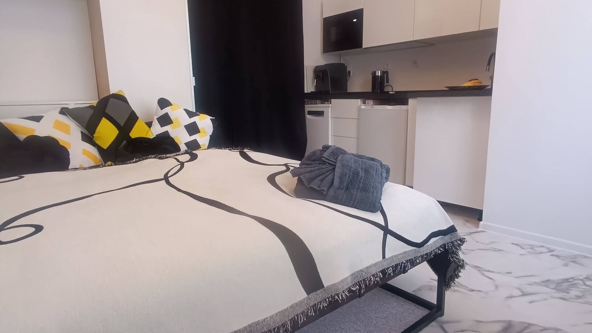 Podoli Apartment | Nice 1-bedroom apartment in Hlavní město Praha
