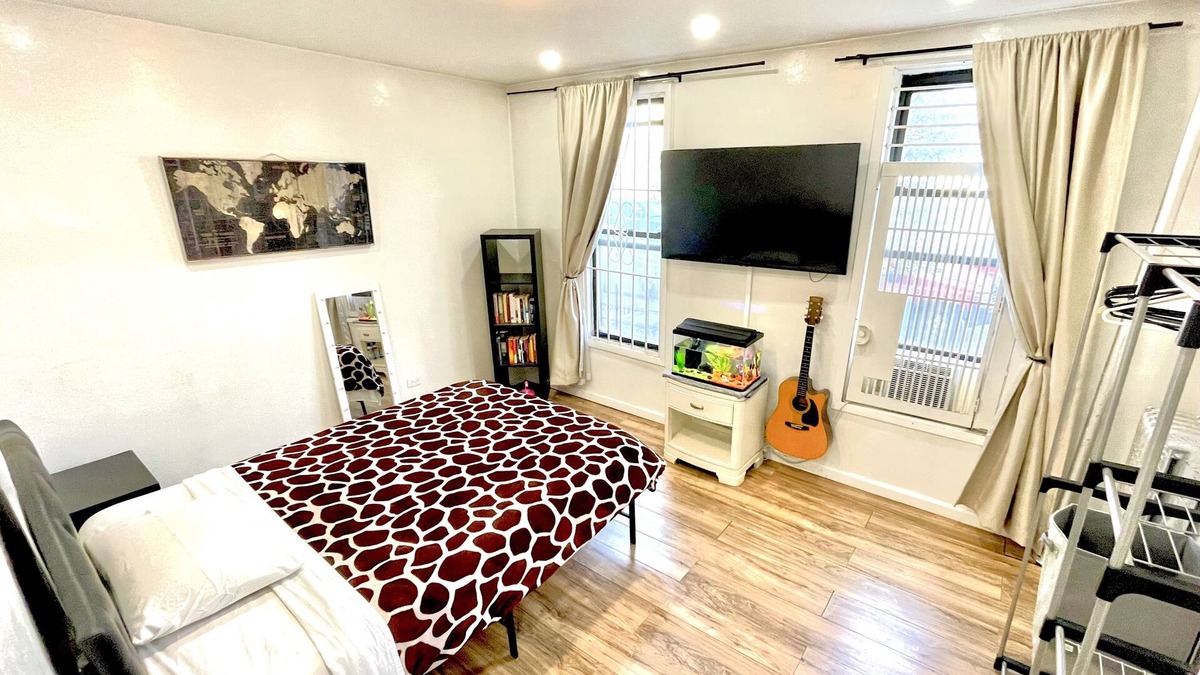 Weehawken Apartment | Nice 2 bedrooms APT 10 minutes to Times Square
