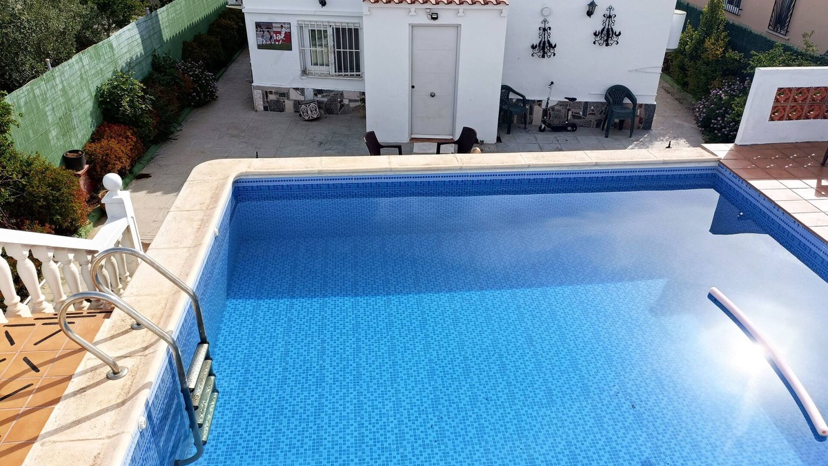 Lliria Villa | nice 2 bedrooms countryhouse. private swimmingpool music town forest park river
