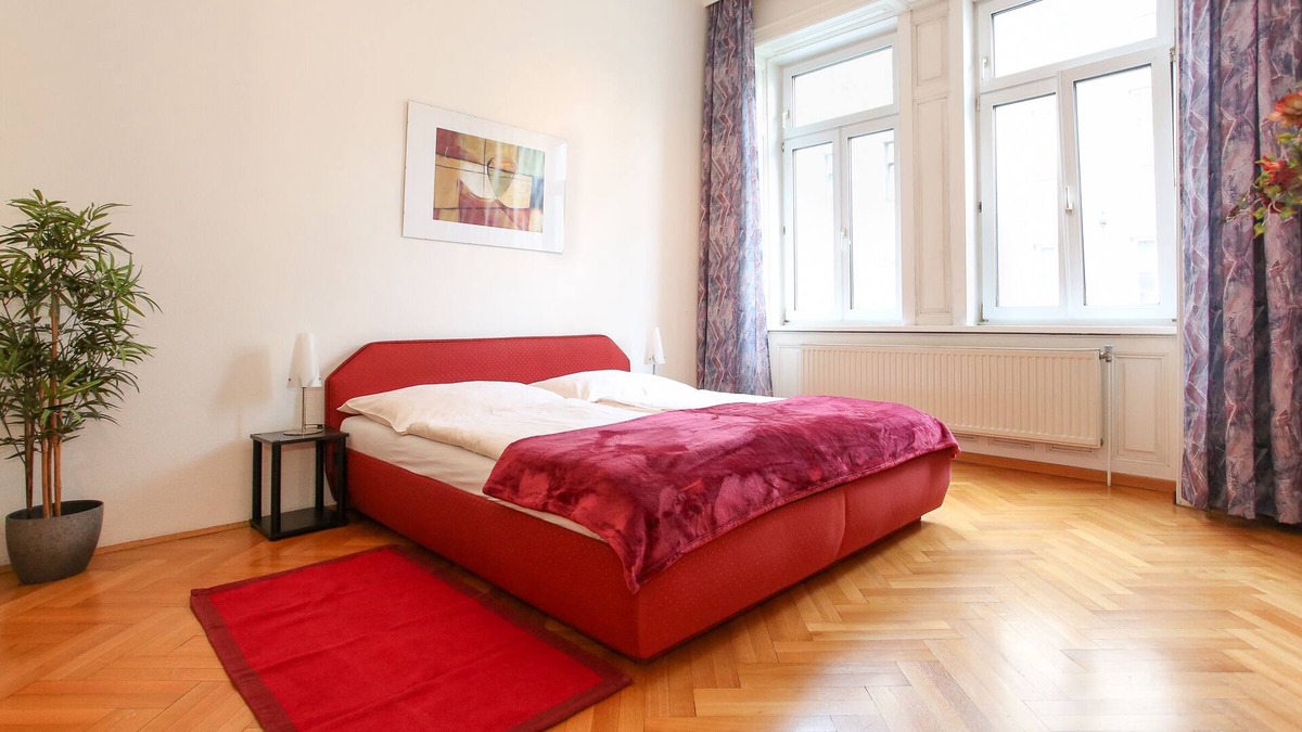 Ottakring Apartment | Nice 2 room apartment with luxurious bathroom for up to 4 people