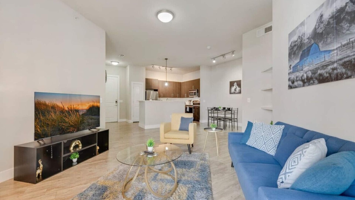 Dallas Apartment | Nice 2BR I Pool I Gym I Free Parking I Workspace