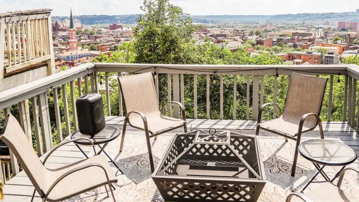 Clifton Heights House | Nice 4 br, 3 ba home with deck views of downtown