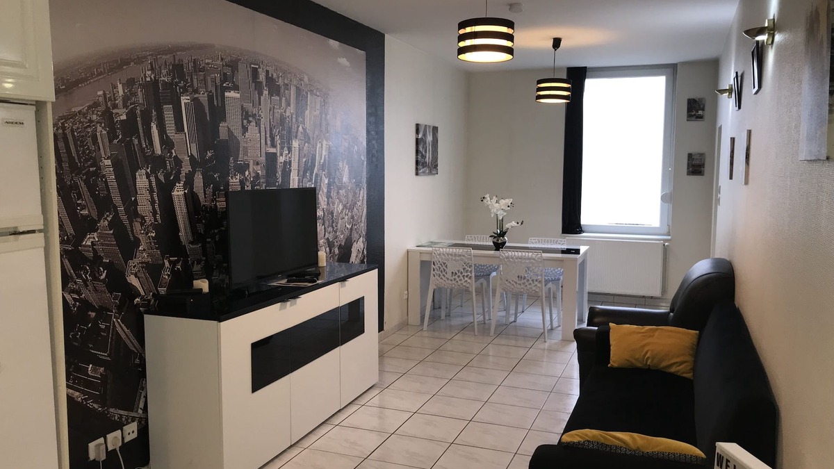 Verdun Apartment | Nice accommodation close to the London dock (city center)