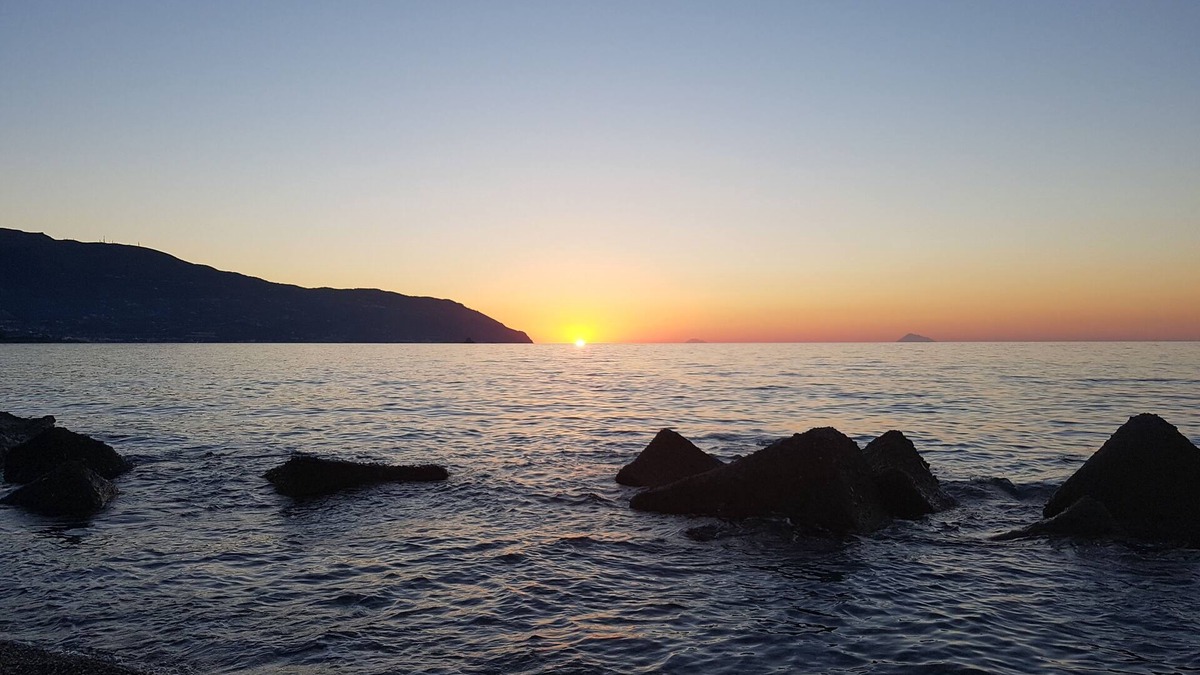 Marina di Patti House | Nice and brand new apartment with the sea in the house!