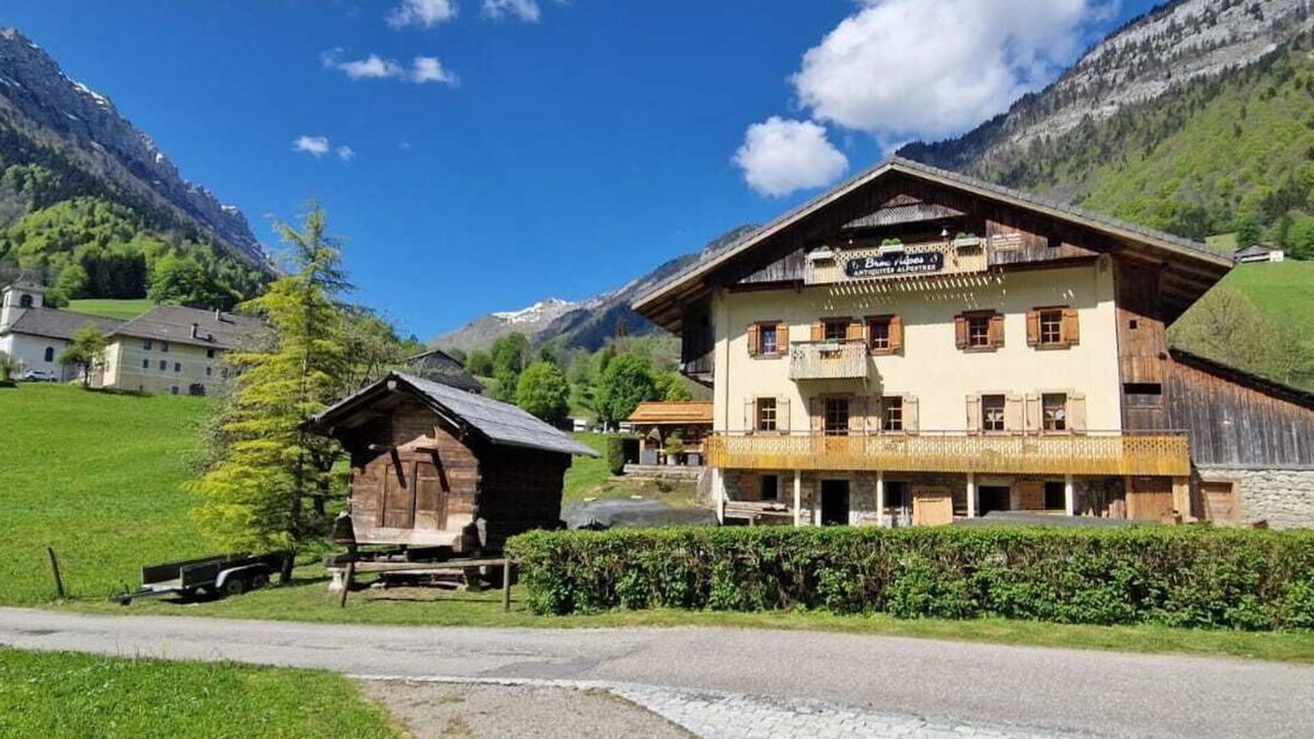 Bonneville Apartment | Nice and cozy apartment in Aravis (La Clusaz - Le Grand-Bornand)