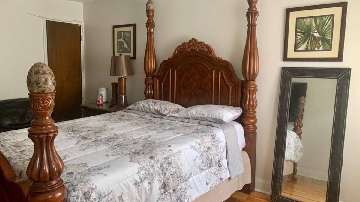 Georgetown Apartment | Nice and comfortable 2 Bedrooms and 1 full bath apartment