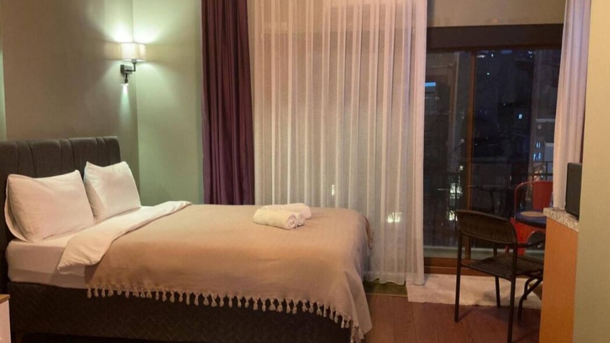 Harbiye Hotel | Nice and cozy hotel. Quite rooms. Close to Taksim square.Very good breakfast.