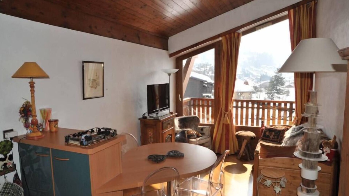Megeve Apartment | Nice and sunny 2 rooms apartment with unrestricted view