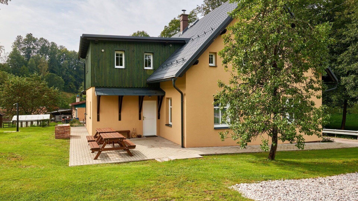 Rudnik Apartment | Nice apartment for 5 guests with WIFI, TV, patio and panoramic view