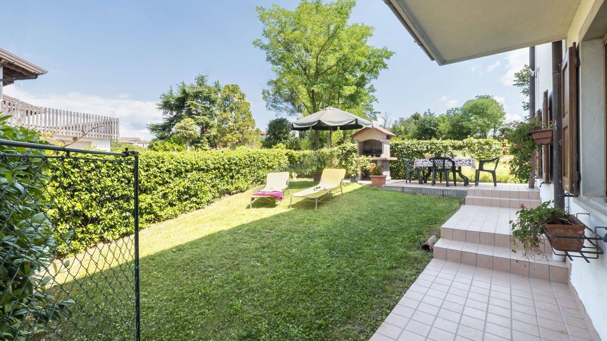 Rive D'Arcano House | Nice apartment in villa for 6 people with TV, patio and parking