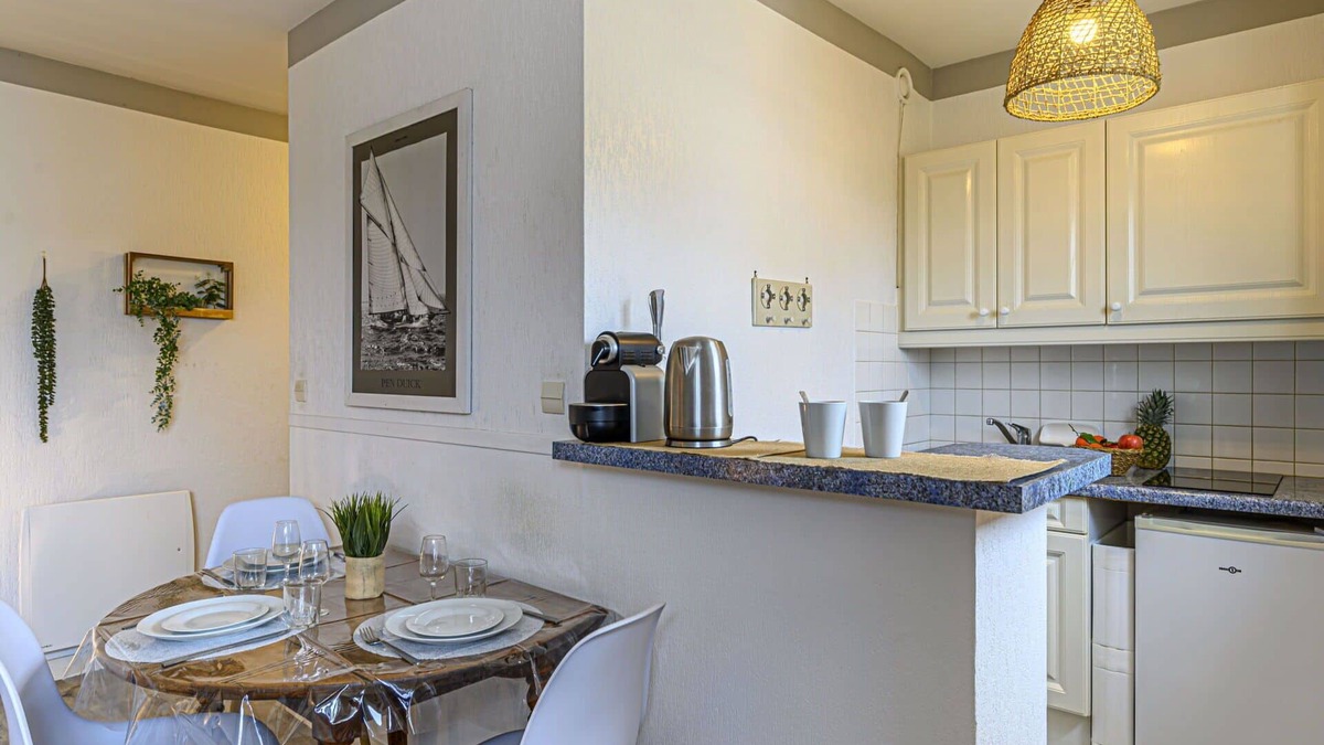 La Trinite-sur-Mer Apartment | Nice apartment for 2 guests with WIFI and TV