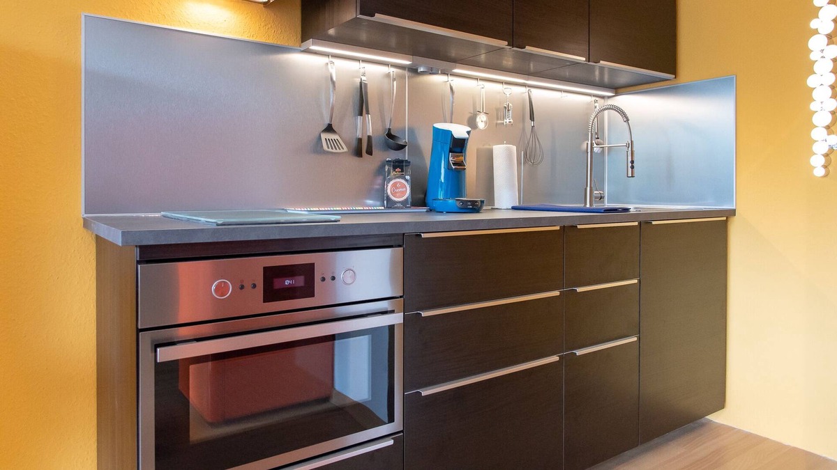 Lindenthal House | Nice apartment / apartment Rheinenergie Stadion conveniently full equipment