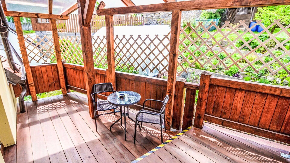 Cesky Krumlov Apartment | Nice apartment for 5 guests with WIFI, patio, pets allowed and parking