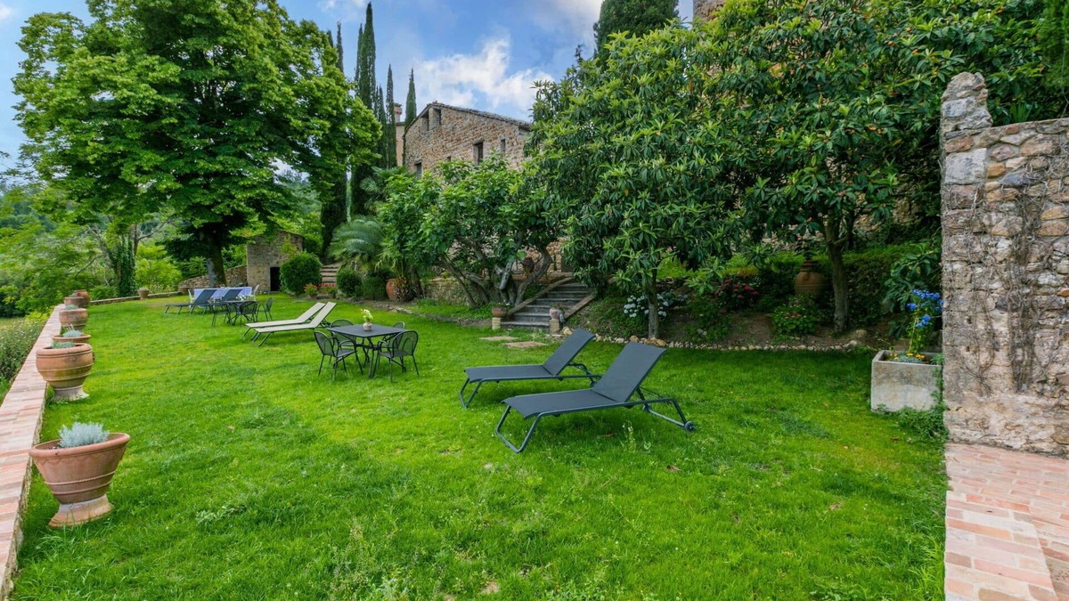Stigliano Apartment | Nice apartment for 10 guests with WIFI, TV, patio, pets allowed, panoramic view and parking