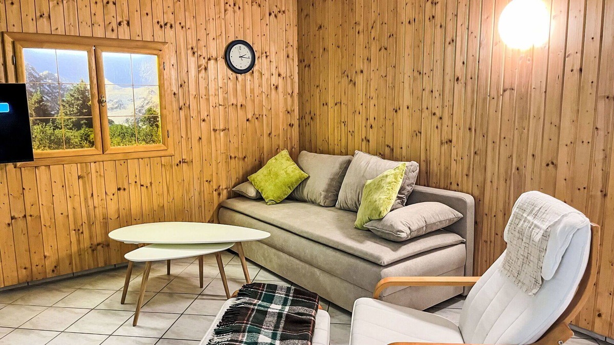 Grosssoelk Apartment | Nice apartment for 2 guests with hot tub, WIFI and TV