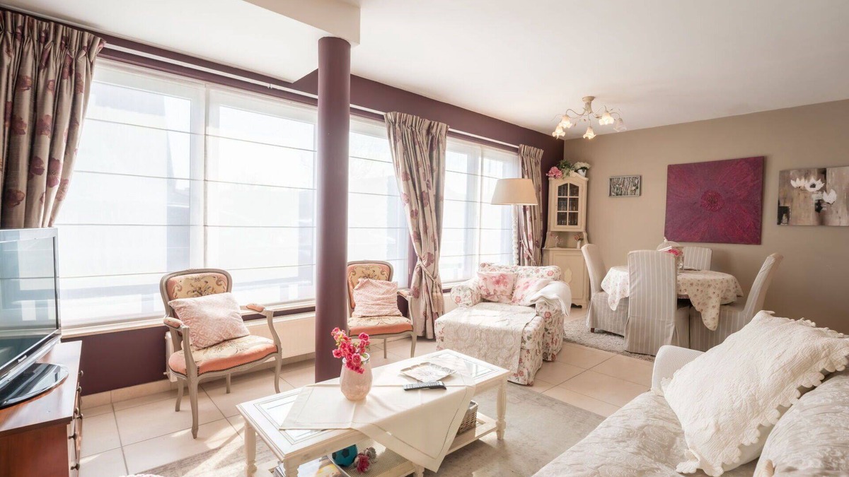 Wenduine Apartment | Nice apartment for 2 guests with WIFI, TV, terrace, pets allowed and parking