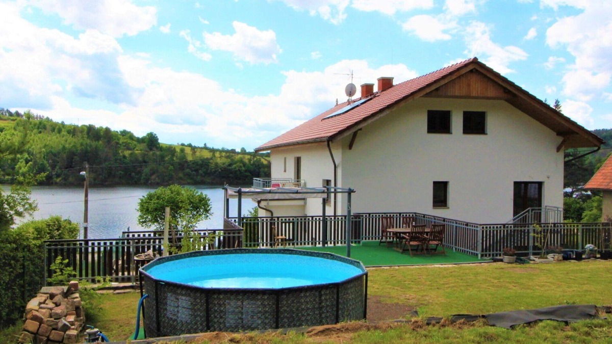 Zupanovice Apartment | Nice apartment for 2 guests with pool, WIFI, TV, patio and pets allowed