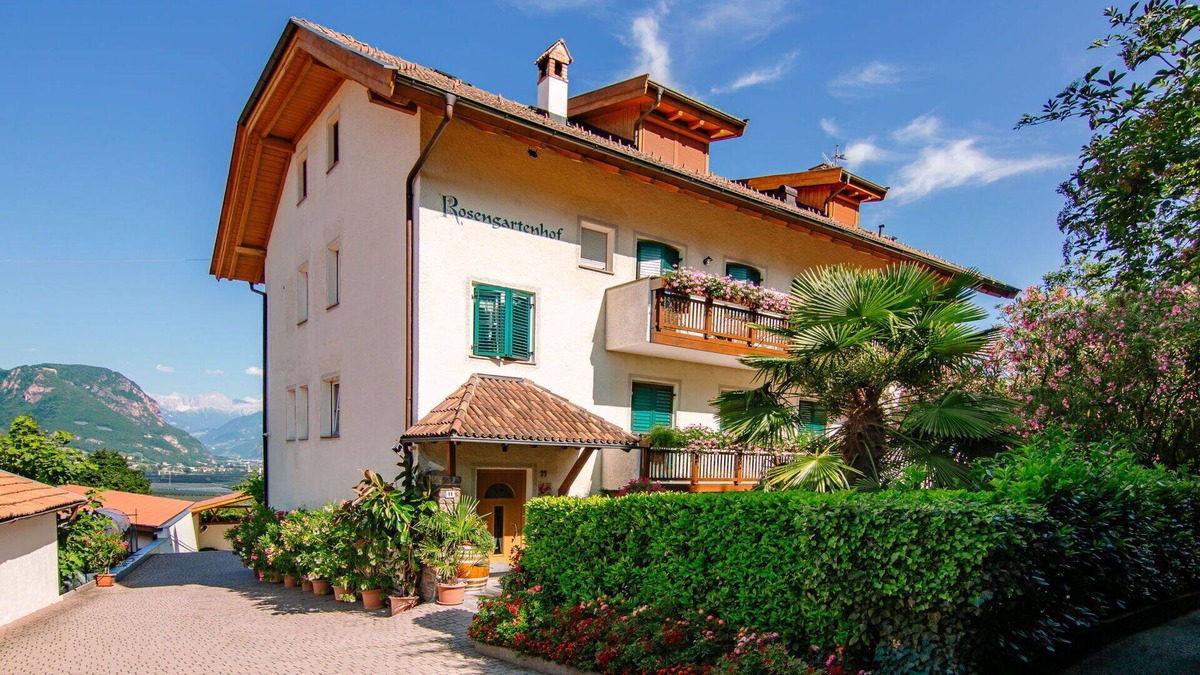 Andriano Apartment | Nice apartment for 2 people with pool, WIFI, TV and patio