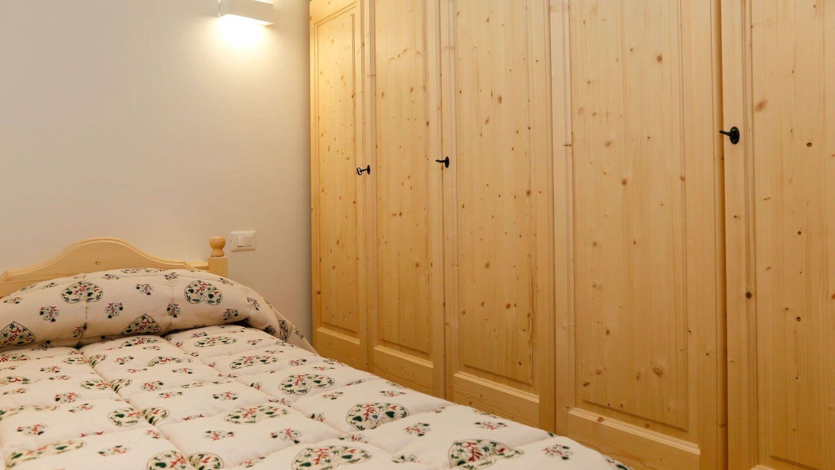 Raveo Apartment | Nice apartment for 3 guests with WIFI, TV, patio, pets allowed and parking