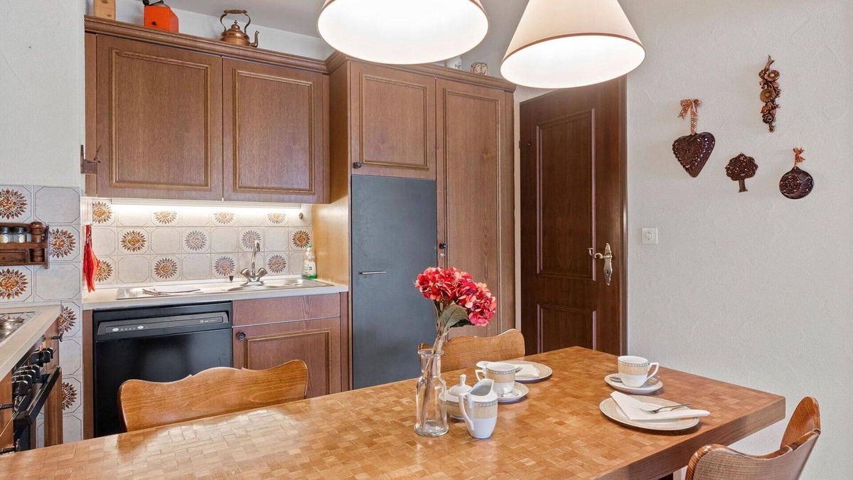 Parpan Apartment | Nice apartment for 3 people with TV and balcony