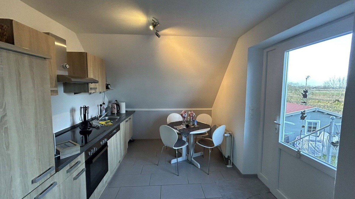 Westerholt Apartment | Nice apartment for 4 guests with WIFI, TV, patio, pets allowed and parking