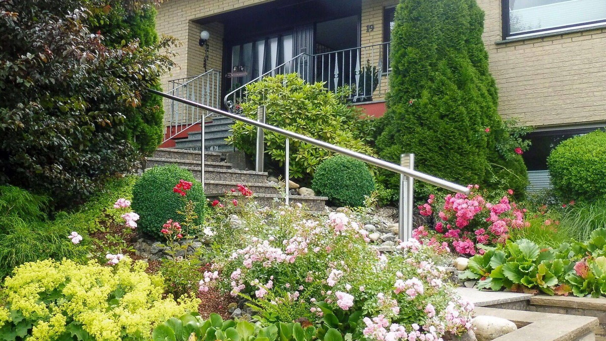 Schieder-Schwalenberg Apartment | Nice apartment for 4 guests with WIFI, TV, balcony and parking