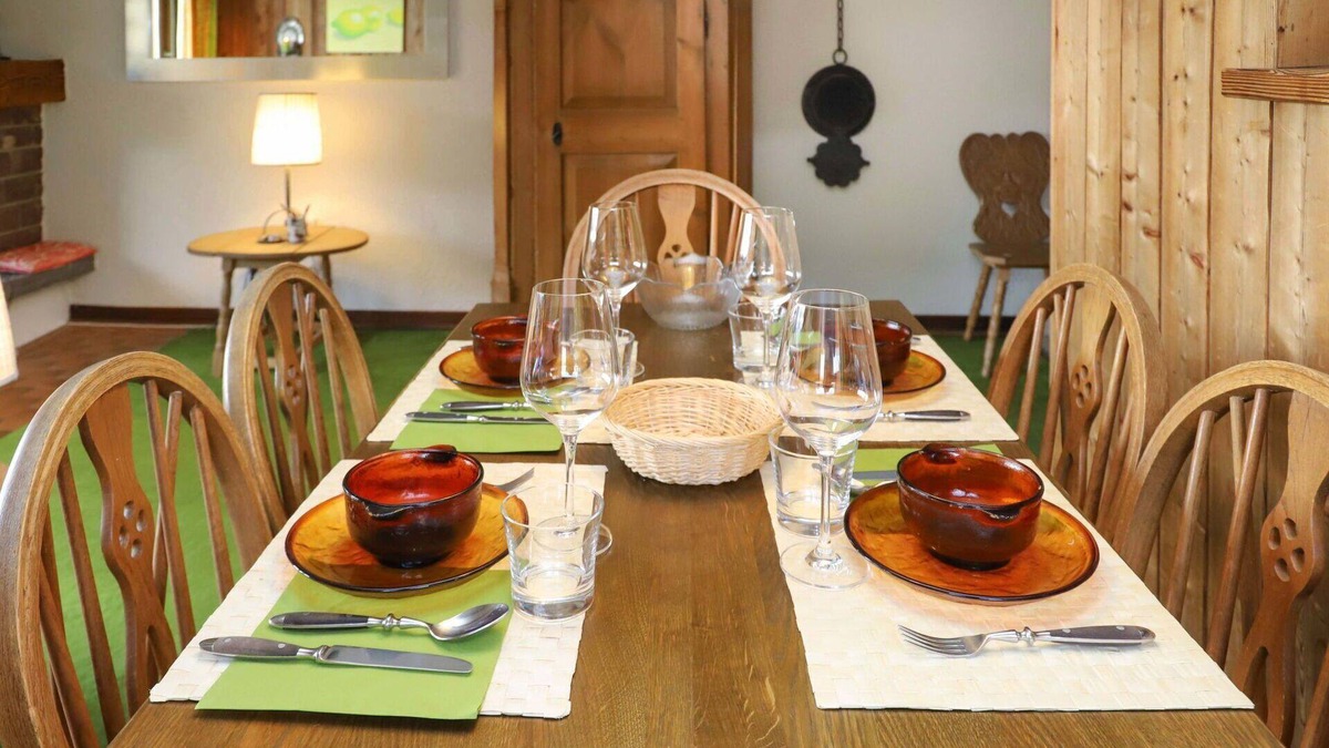 Verbier Apartment | Nice apartment for 4 guests with WIFI, TV, balcony and panoramic view
