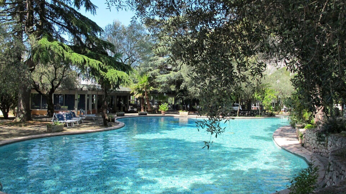 Corno Apartment | Nice apartment for 4 guests with A/C, pool, WIFI, TV, patio and parking
