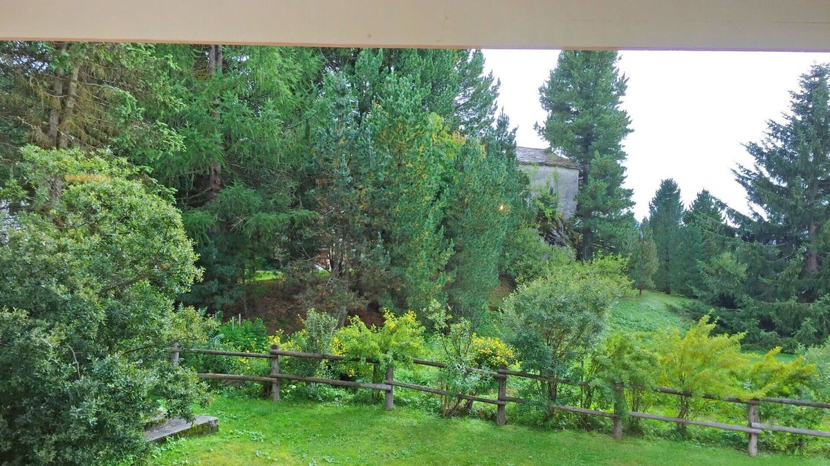 Surlej Apartment | Nice apartment for 4 guests with WIFI, TV, balcony, pets allowed, panoramic view and parking