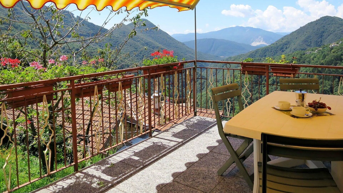 Aurano Apartment | Nice apartment for 4 people with TV and terrace