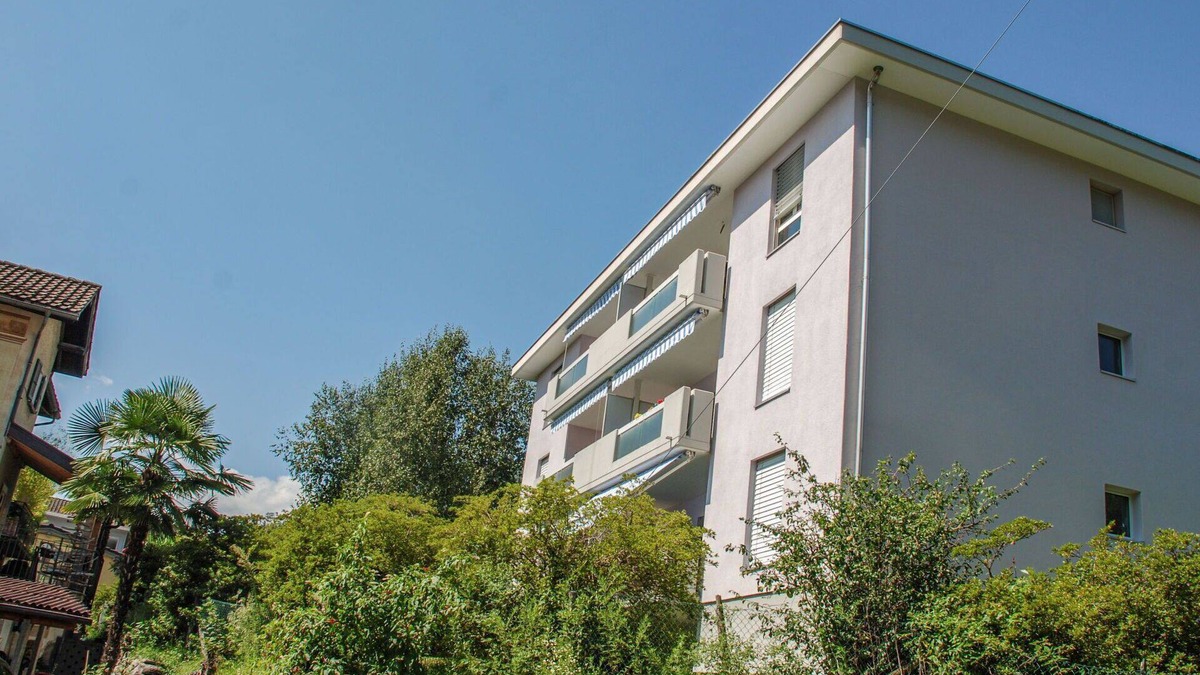 Minusio Apartment | Nice apartment for 5 guests with WIFI, TV, balcony and pets allowed