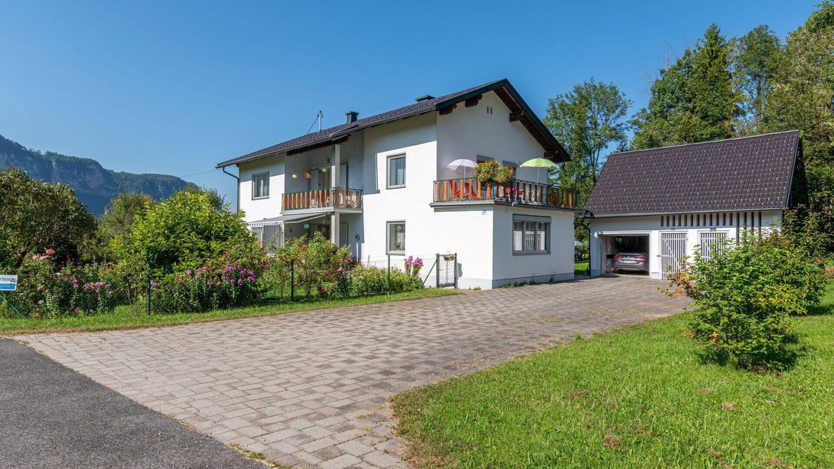 Gallizien Apartment | Nice apartment for 6 guests with WIFI, TV, patio, pets allowed, panoramic view and parking