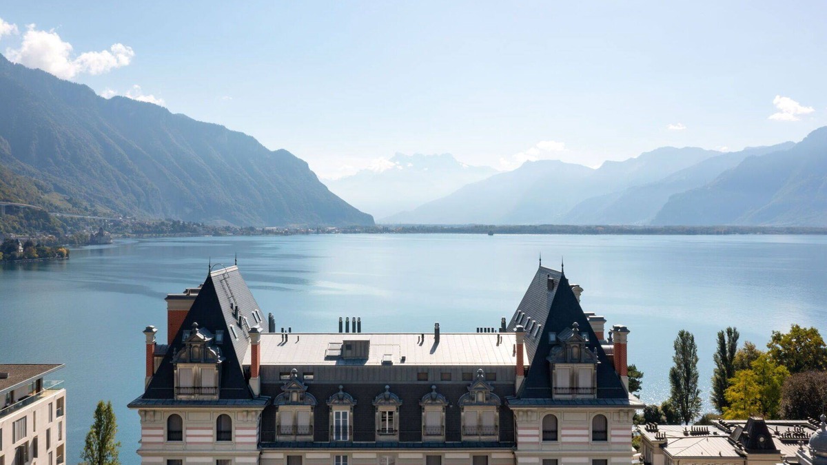 Montreux Apartment | Nice apartment for 6 people with pool, A/C, WIFI, TV, terrace, panoramic view and parking