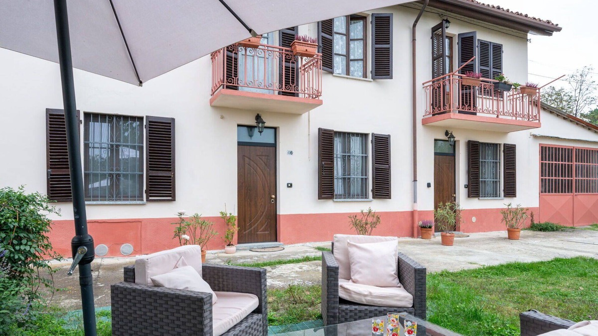 Calliano Apartment | Nice apartment for 6 people with WIFI, patio, pets allowed and panoramic view