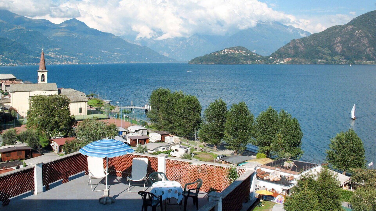 Calozzo Apartment | Nice apartment for 6 people with TV, terrace and parking