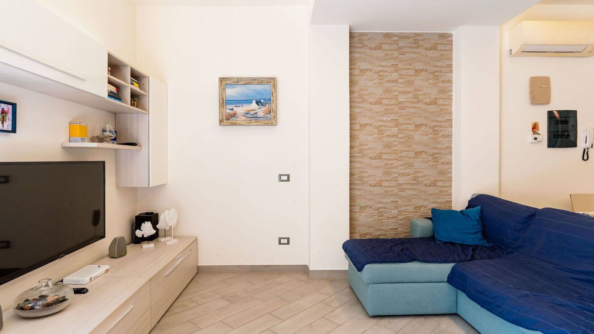 Ceriale Apartment | Nice apartment for 6 people with A/C, WIFI, terrace and parking