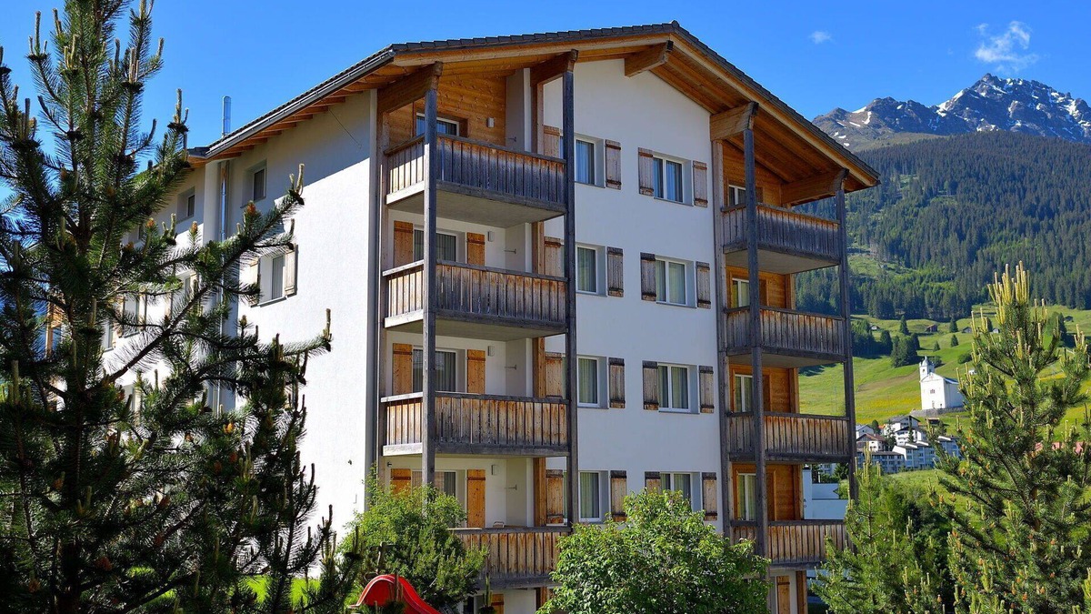 Savognin Apartment | Nice apartment for 8 people with WIFI, TV, terrace and panoramic view