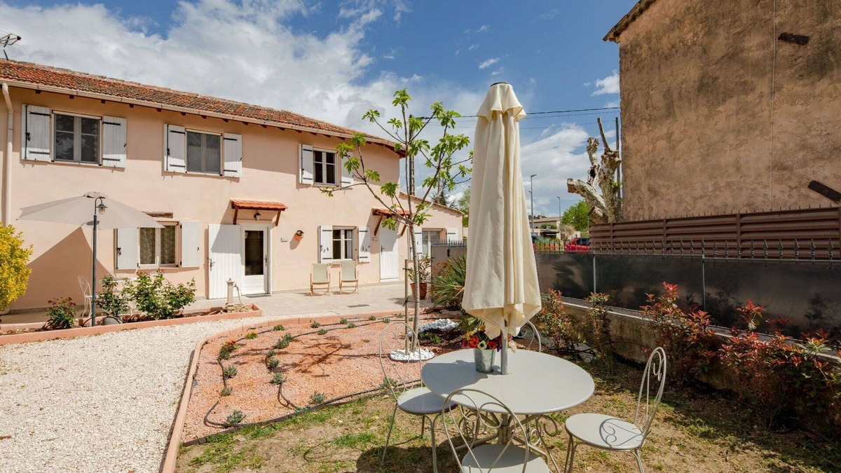 Saint-Jean Apartment | Nice apartment for 4 people with A/C, WIFI, TV and terrace