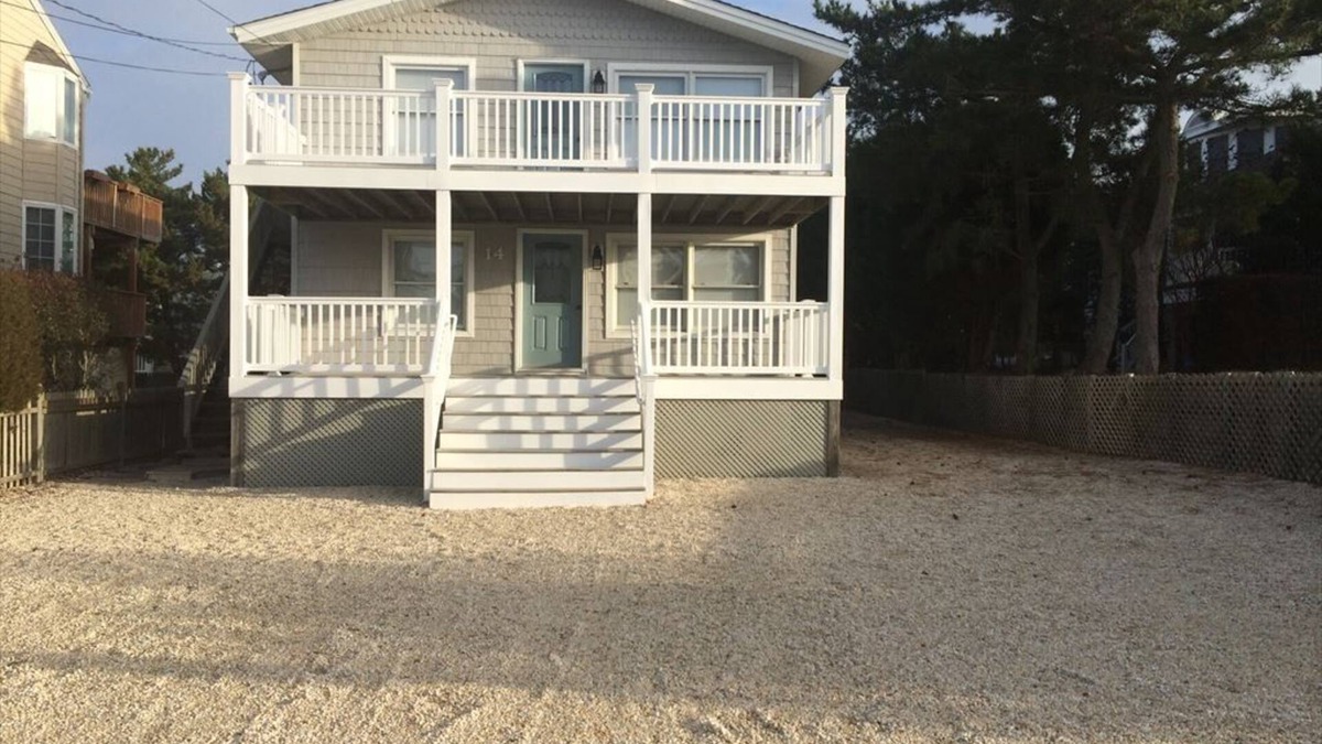 Barnegat Light Apartment | Nice apartment in Barnegat Light with 3 Bedrooms and WiFi