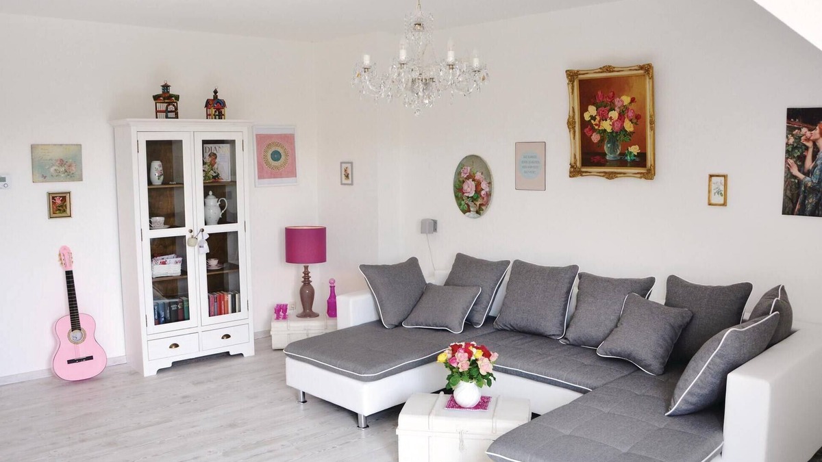 Eschwege Apartment | Nice apartment in Eschwege with WiFi
