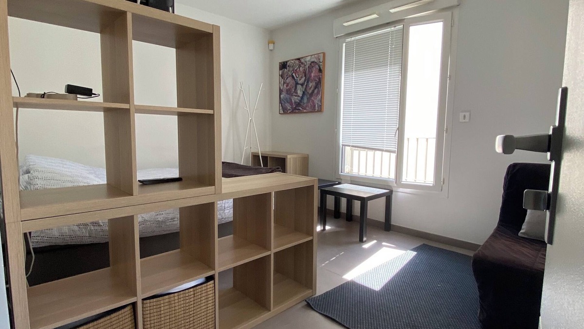 Le Bourg - Gare De Vaise Apartment | Nice Apartment in fabulous Lyon with Balcony
