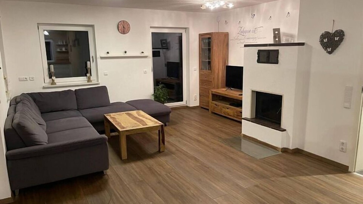 Himmelkron Apartment | Nice apartment in Himmelkron