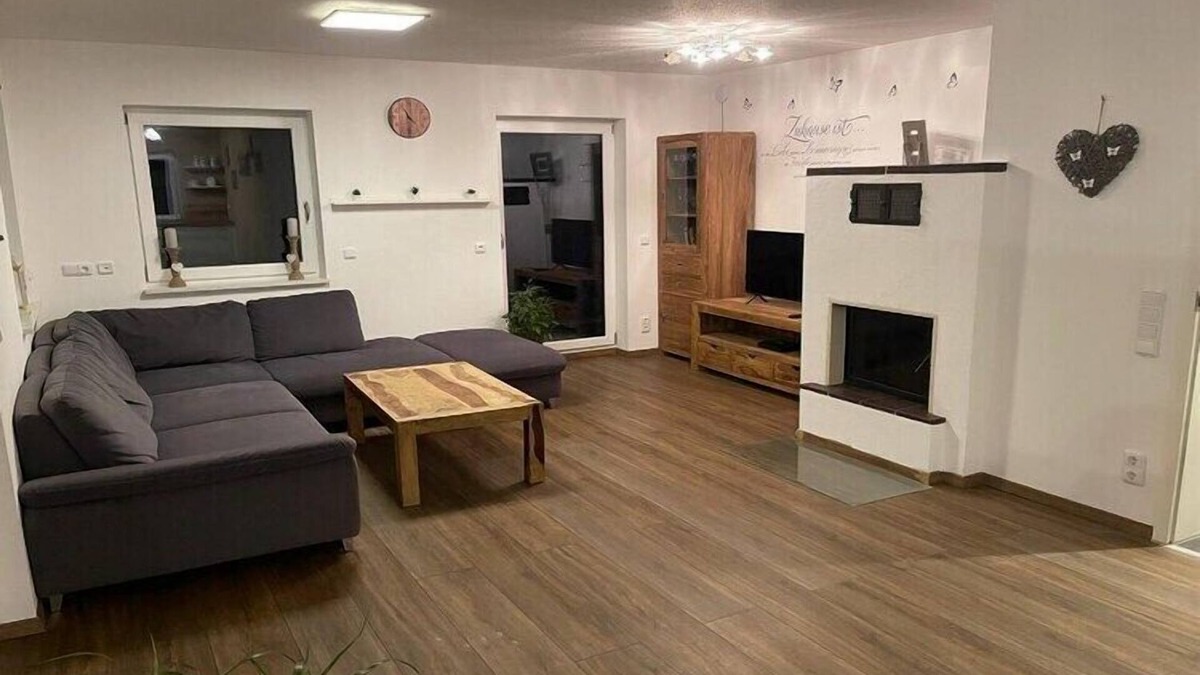 Himmelkron Apartment | Nice apartment in Himmelkron