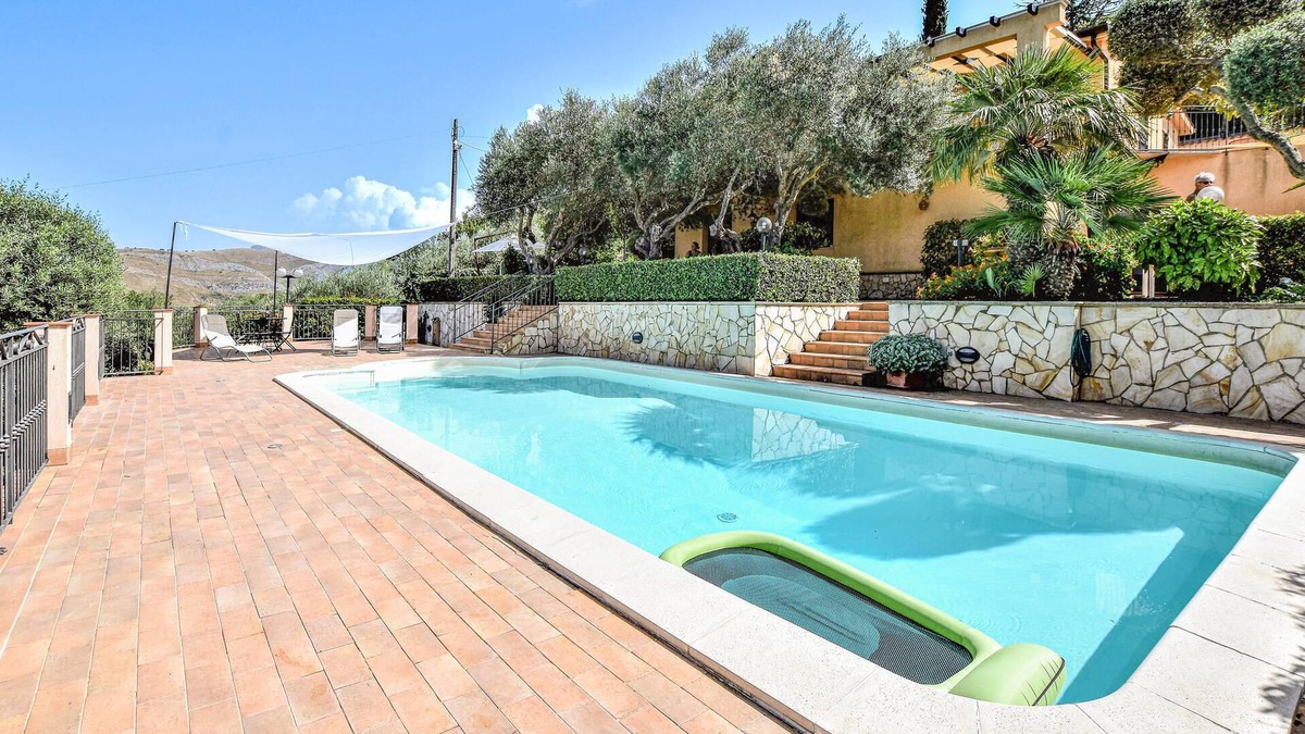 Casteldaccia Apartment | Nice apartment in Casteldaccia