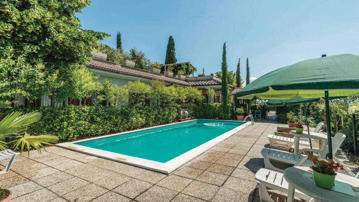 Collesanto Apartment | Nice apartment in Magione -PG-
